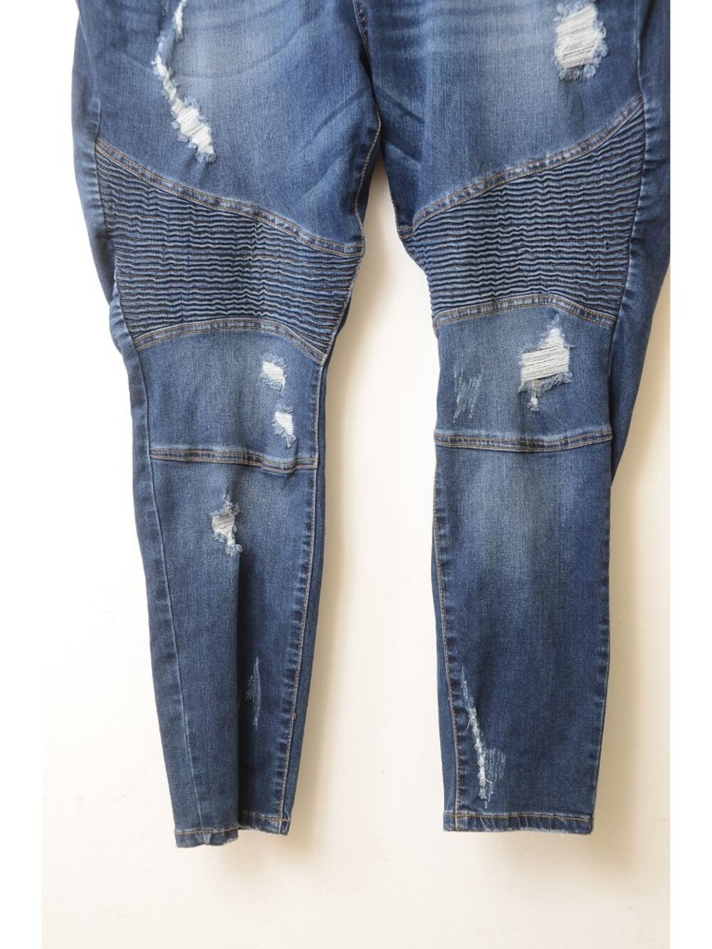 Judy Blue PLUS Size 18W Dark Wash Destructed Moto Style Skinny 5 Pocket Jeans‎ - Picture 3 of 8